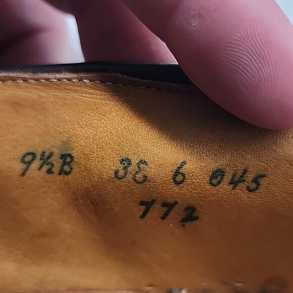 BROOKS BROTHERS ENGLISH TASSEL BURGUNDY VTG LOAFERS NEW WELT SOLES MENS 9.5 GUC - Picture 8 of 16